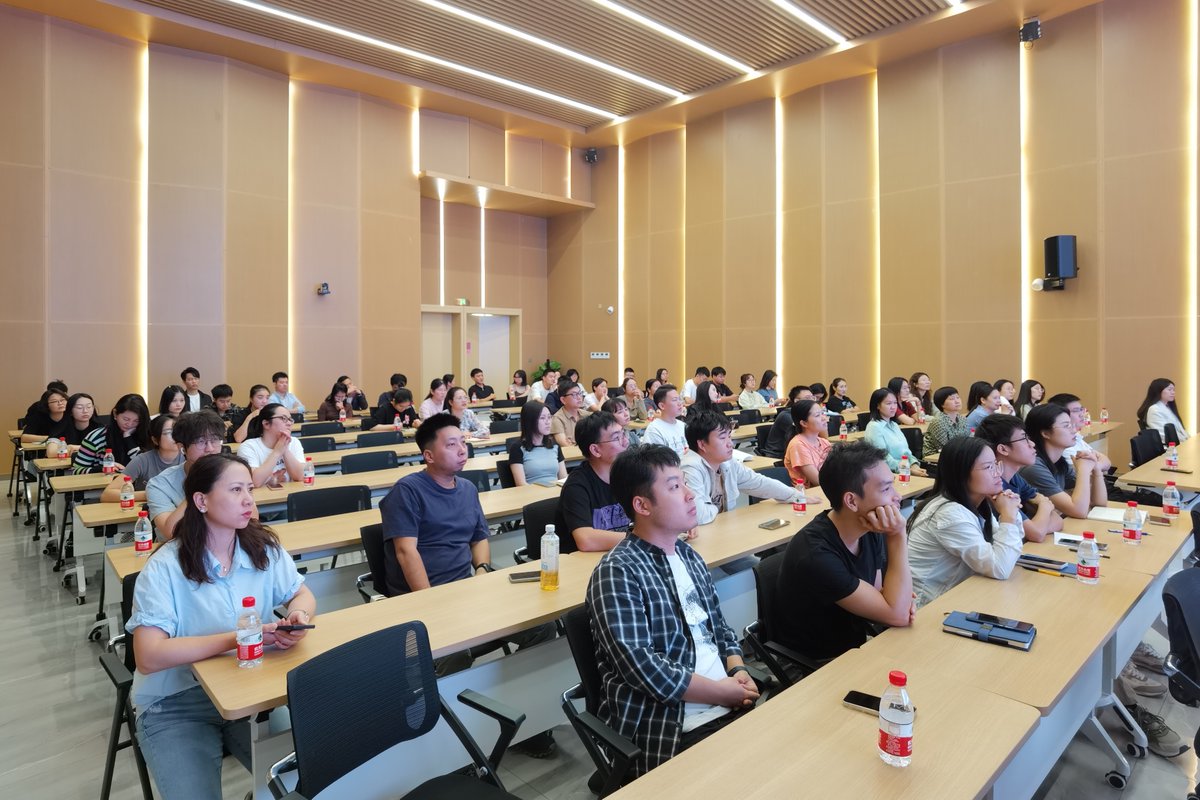 Antoniettanjidd's tweet photo. Hoy compartí conocimientos clave sobre gestión de proyectos con 50 profesionales entusiastas. Increíble intercambio de ideas y experiencias! https://t.co/8z6L2O0X5a