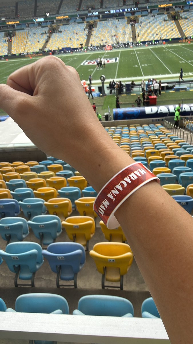 lineoliveras's tweet photo. Cheguei #NFLSeason #nfl https://t.co/XovbzN5soa
