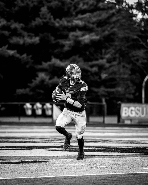 bradymaxwellqb's tweet photo. Appreciate the mention for Mr. Football!

Go Jackets! 🐝🏈
@PerrysburgFB https://t.co/avFsgpzjcR
