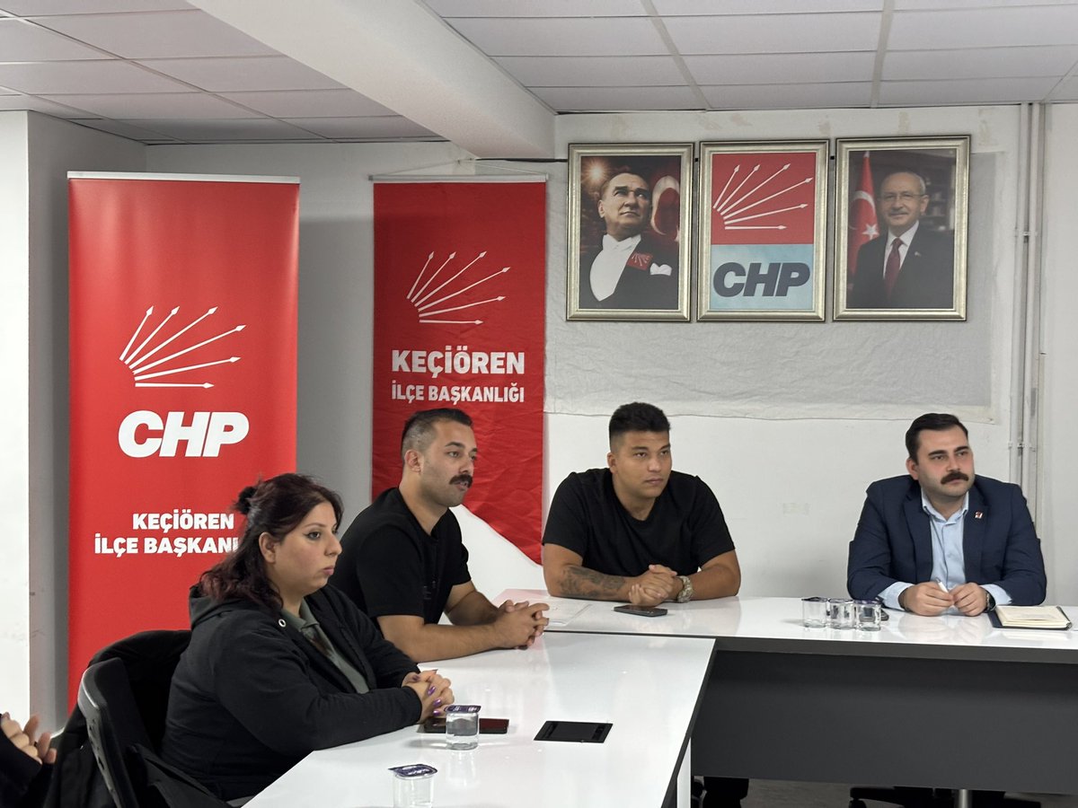 chpkeciorengenc's tweet photo. Cumhuriyet Halk Partisi Keçiören Gençlik Kolları olarak ilk yönetim kurulu toplantımızı gerçekleştirdik.
Gençlik burada, Ata ocağının yanında ! https://t.co/mQb4L4mC2a