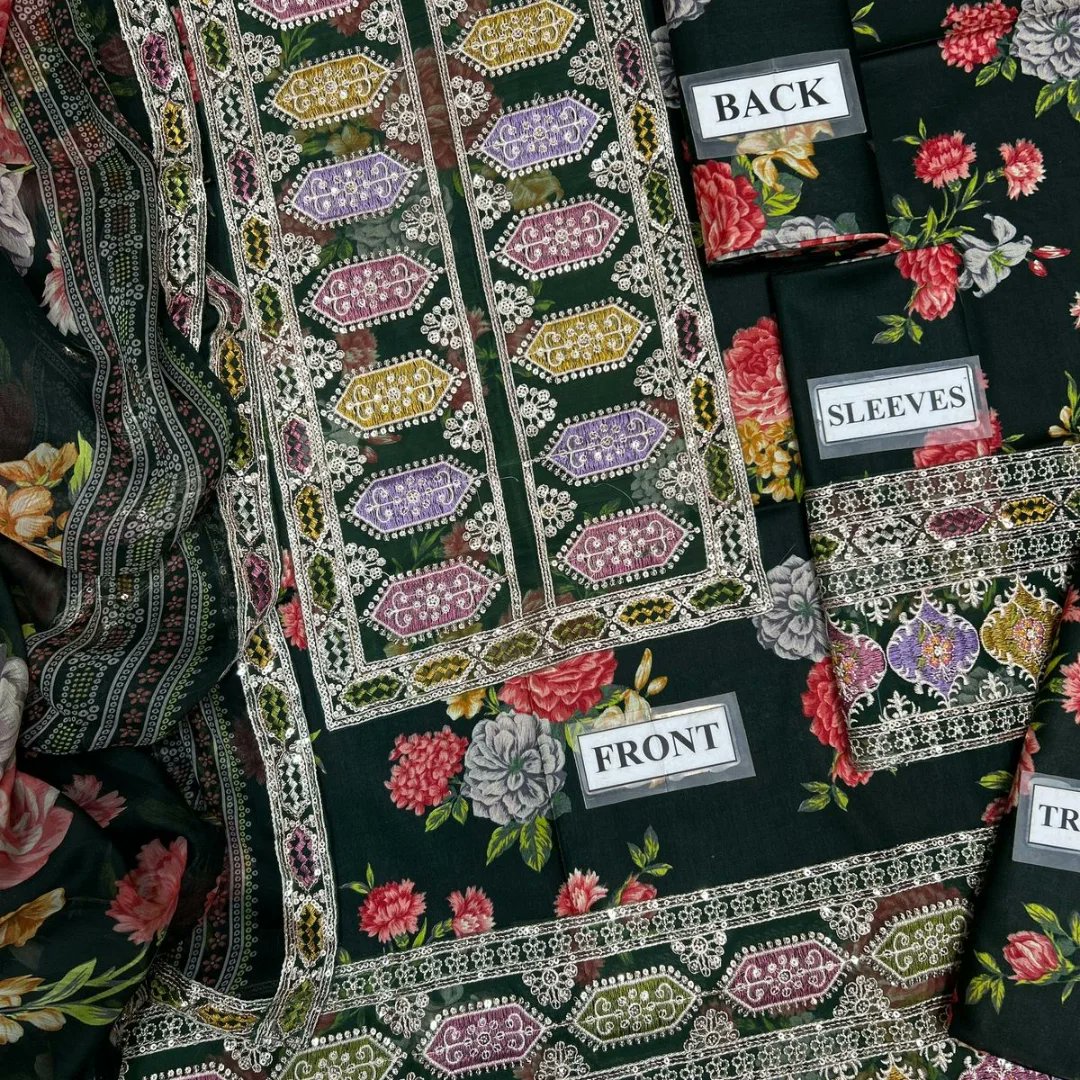 Alexsmarcos's tweet photo. Alhumdulilah! Aneela’s most demanding Code 02 lawn unstitched 3-piece suit. Premium lawn shirt, chiffon dupatta with 4-side applique, printed trouser, and elegant embroidery. Fixed price: 3800. https://t.co/ptQcFKUqrh