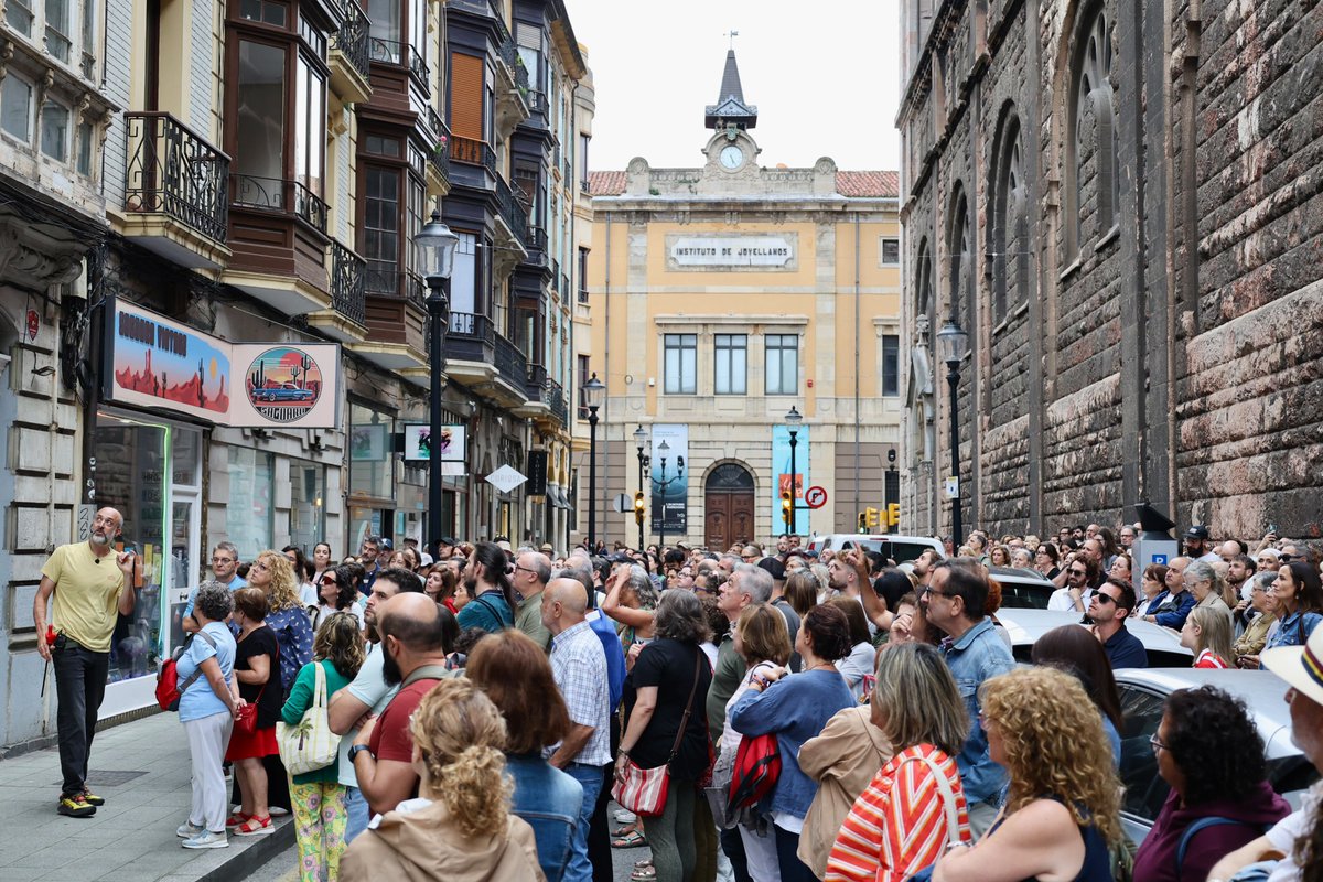 DavidAlonsoMed's tweet photo. GRACIAS ☺️
Gracias por hacer posible, una y otra vez, este proyecto de rutas urbanas
Gracias por hacer tan prestoso conocer nuestro patrimonio arquitectónico
Gracias🔥🔥
📸 Ana Sánchez https://t.co/mQzbcArQ1j