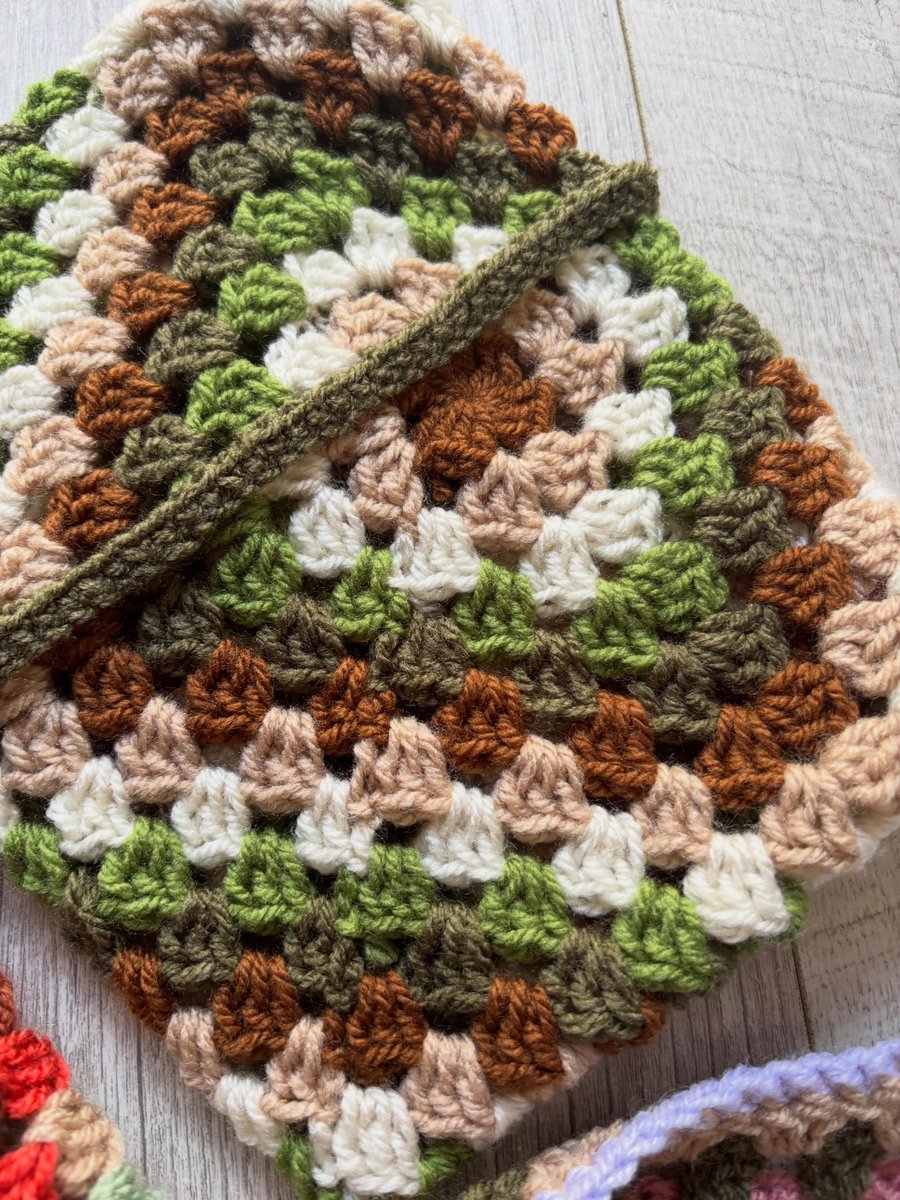 fguns_'s tweet photo. Teacher gifts feel so surreal this year—I’ll be making them for my own child to give. This year has flown by! Any other Year R parents feeling the same? Message me if you’d like ideas for your child’s teachers. https://t.co/qBpDc31pCG