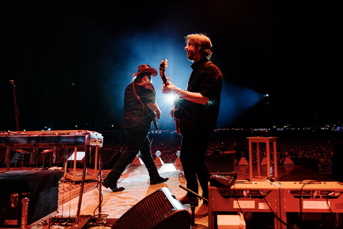 ChrisStapleton's tweet photo. Louisville, KY • 9.26.2026
@andbeyondfest 

📸: @andybarron &amp; Mary Caroline Russell https://t.co/JJ7pAVY90a