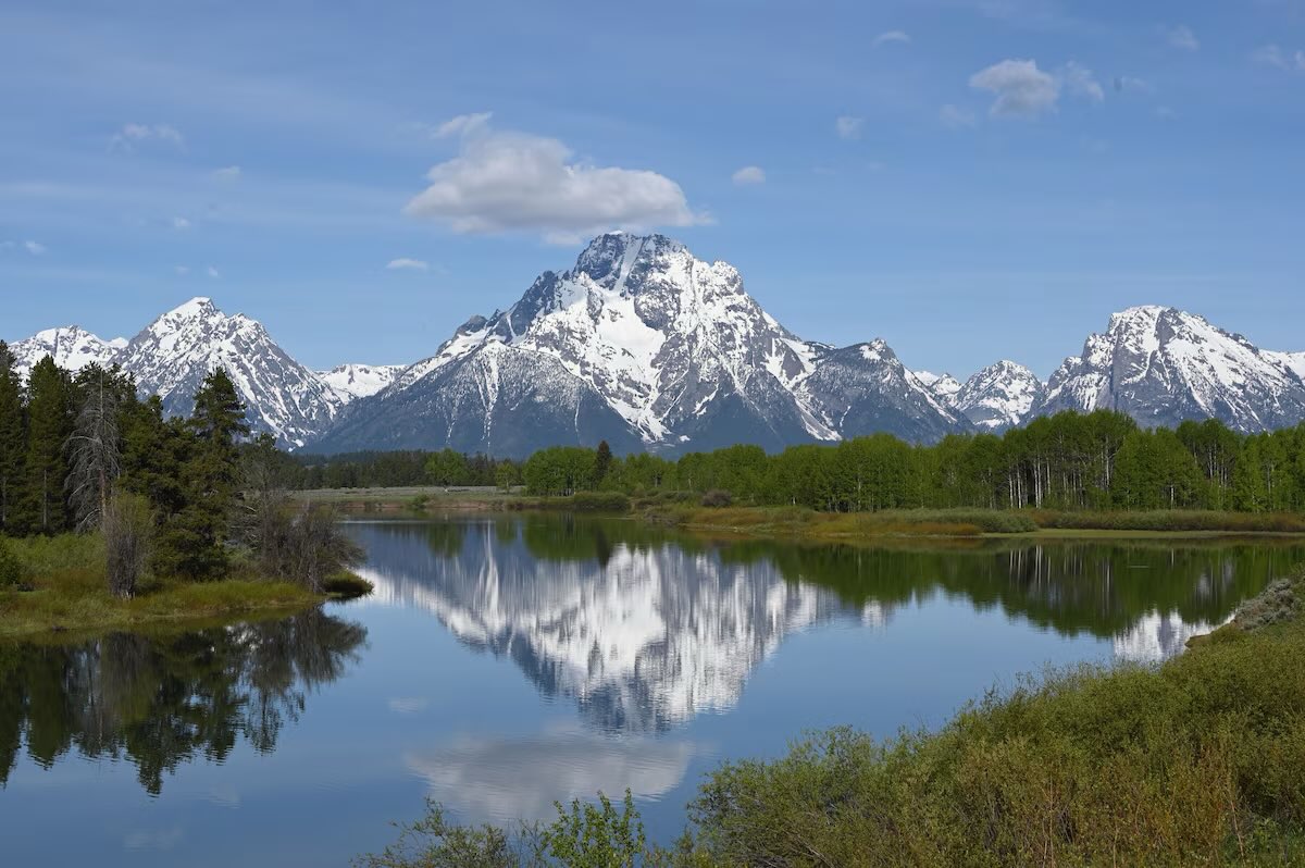 JoJoFromJerz's tweet photo. I’m sorry, but they’re talking about putting an MLB BASEBALL PARK INSIDE Grand Teton National???

Are they fucking insane?!? https://t.co/12tid8mj95