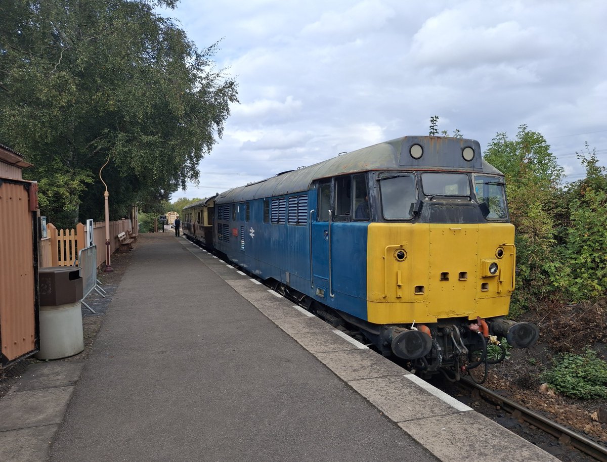 thomas_adderley's tweet photo. 31270 Sunday at The Didcot Railway Centre. https://t.co/Womj1jx0xC