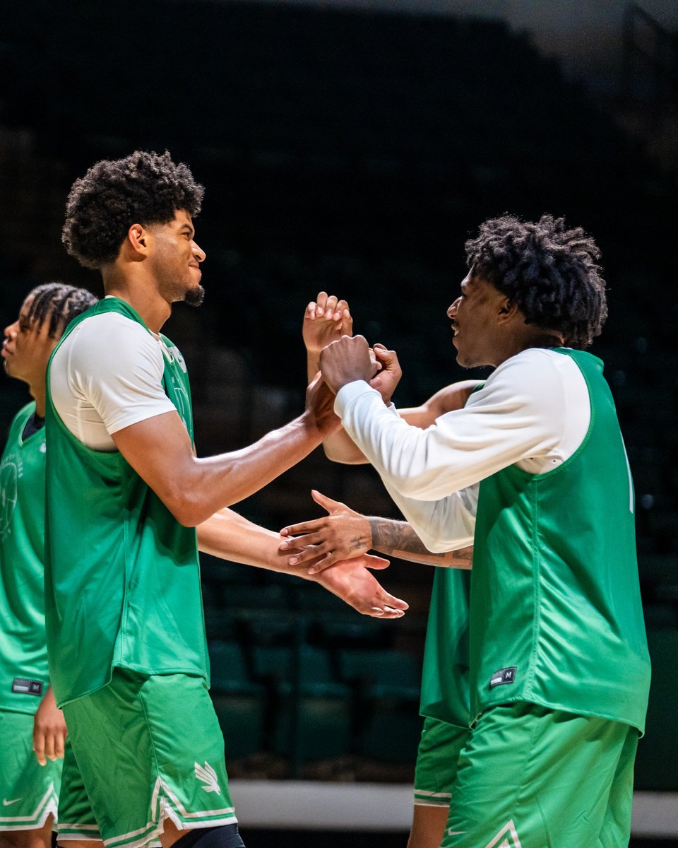 MeanGreenMBB's tweet photo. Hard Work. 🚧 👷 

 #GMG https://t.co/S56WoH9hyV