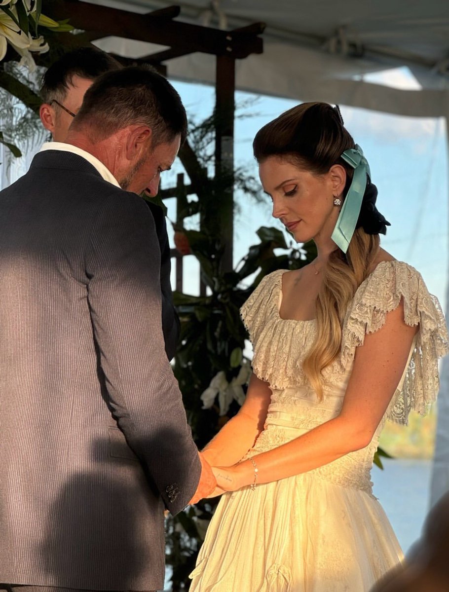 PicturesFoIder's tweet photo. Lana Del Rey's husband Jeremy Dufrene shares rare photos as they celebrate their second wedding anniversary https://t.co/fUApEaArwF