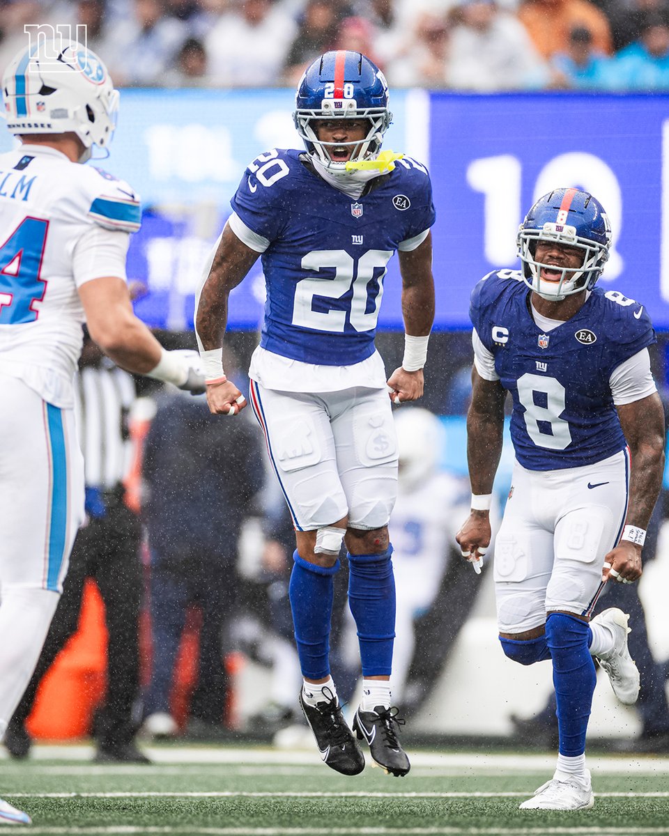 Giants's tweet photo. Two down https://t.co/5h0dUxq3BP