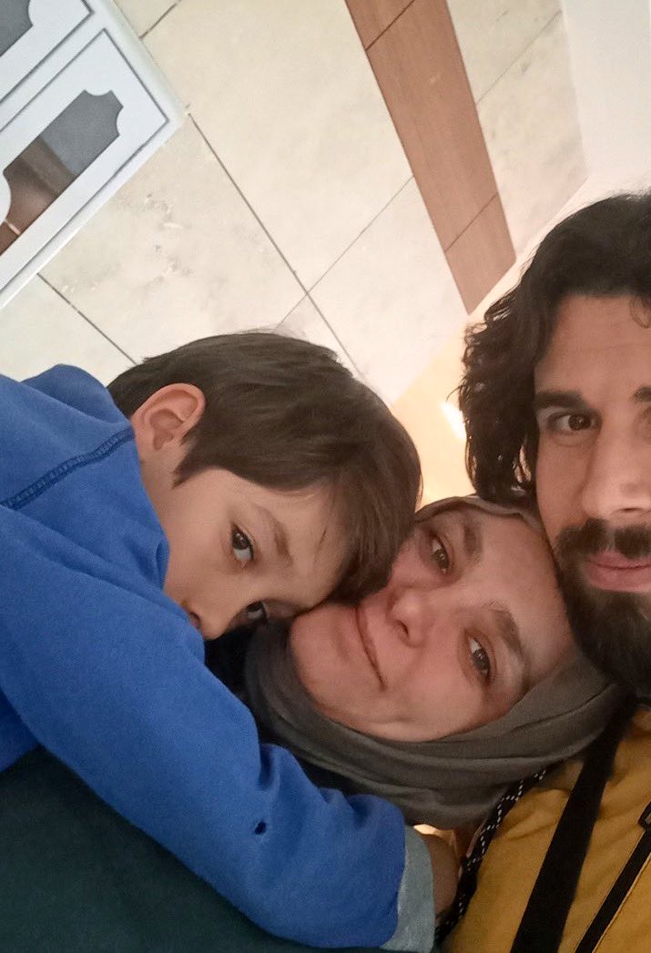 TutsakBebekler's tweet photo. Merve Çiçek, 
Mayıs 2023’ten beri Sincan Cezaevinde.
Eşi de aynı suçlamalarla 7.5 yıl cezaevinde kaldı.
Tek çocukları Cemal Faik önce babasız büyüdü, şimdi de annesiz. Cemal Faik annesiz büyümemeli!
@cihangirislam https://t.co/yefUXuLteN