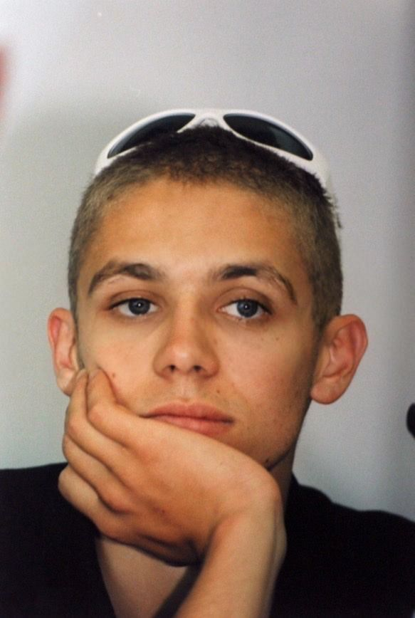 4644s's tweet photo. Valentino Rossi in Mugello, 1998 https://t.co/x59JHT8Dq0