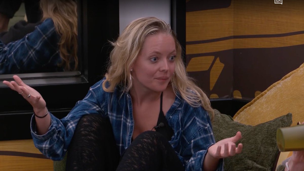 xsurviorsx's tweet photo. the day on feeds when melody was leading the save jason charge you had to be there 😔 #reminiscing https://t.co/qSKGgyJfUT
