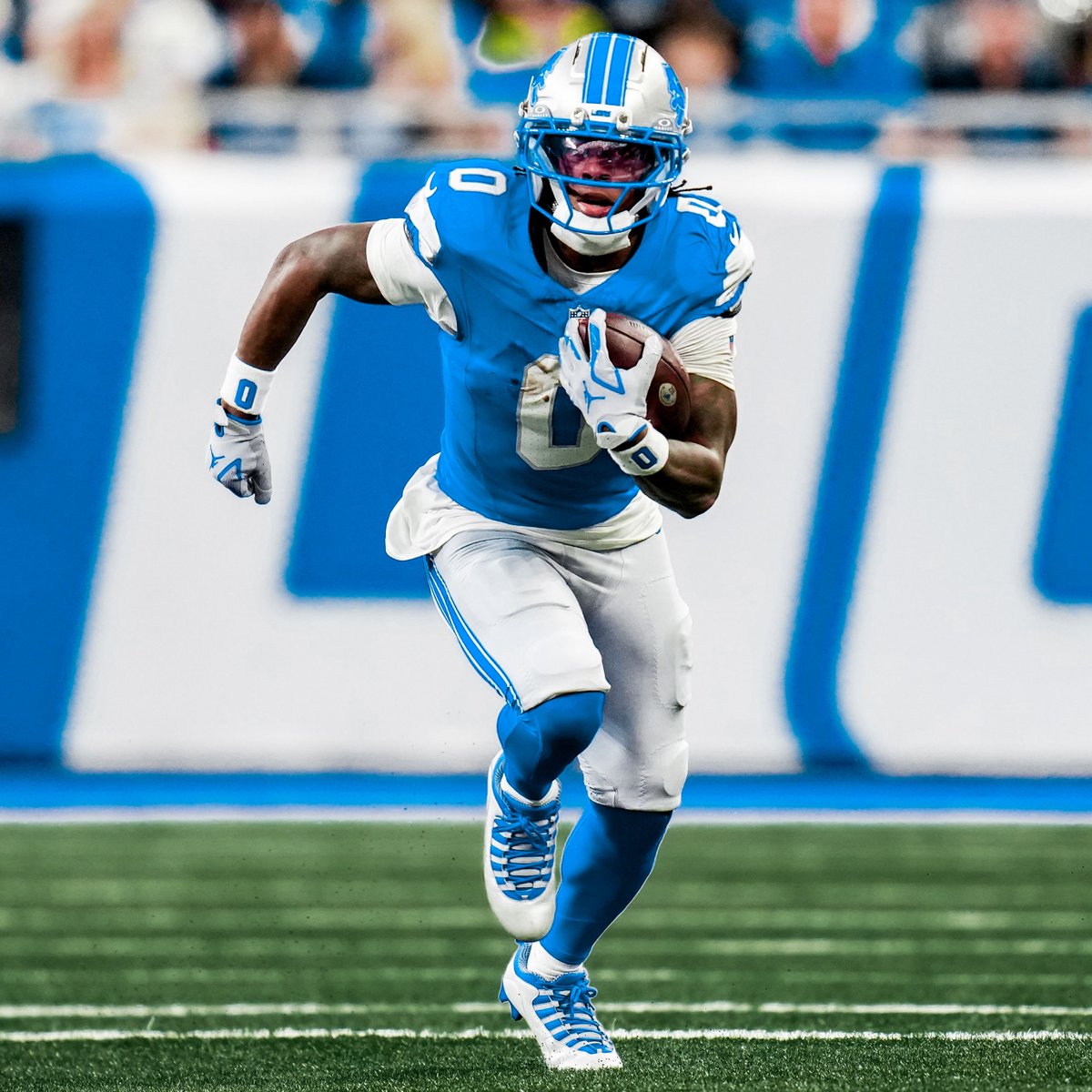 LionsPR's tweet photo. .@Lions RB Jahmyr Gibbs joins RB Billy Sims (1981, 1980) as the only players in franchise history to produce 100+ scrimmage yards and a TD in each of the first three games of a season.

#OnePride https://t.co/chQJpaYqr8