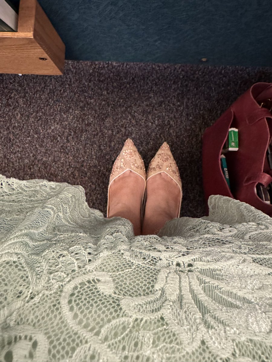 Akamamom's tweet photo. Now that the wedding shoes have accepted Jesus, I figured I’d wear them to church along with the wedding dress. So—we’re rolling fancy today. 😜 #skirtcheck #gotochurch #everybodyneedsJesus https://t.co/yOd0XmSCH9