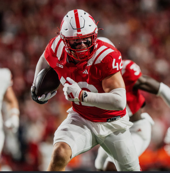 ShawnTemile's tweet photo. After an amazing conversation with coach @s_kwilli32 I am grateful to receive an offer from @HuskerFootball #agtg @_studuniversity @coach_tko @FredStewart50 @Coach_Drew1 @JButler_210 @Andrew_Ivins @TomLoy247 @MikeRoach247 @DemetricDWarren @ChadSimmons_ @samspiegs @adamgorney https://t.co/DyMDUwYbCQ