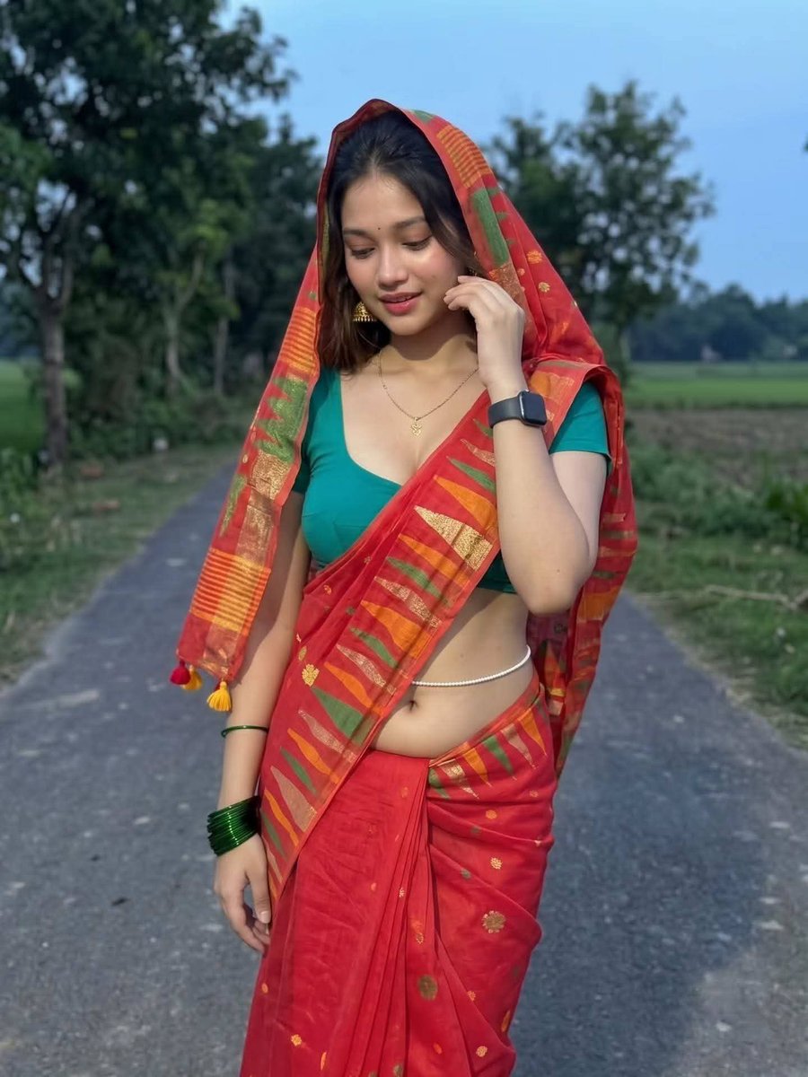 ShilaVibes's tweet photo. বন্ধুত্বটা হোক রাতের আকাশের মতো—শান্ত আর সুন্দর। ✨ https://t.co/YPOl03rYrc