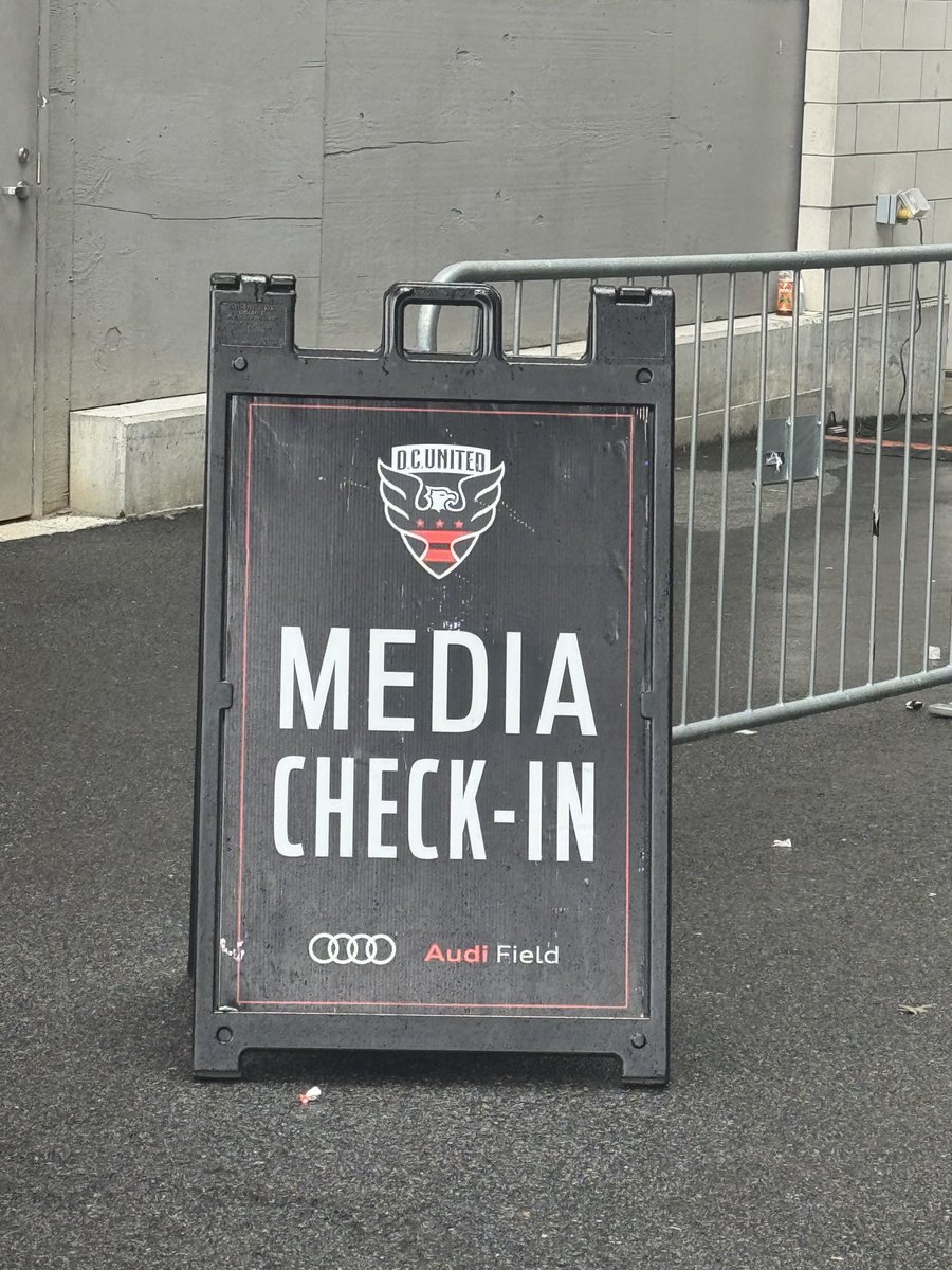 JaimeDinas's tweet photo. Ya estamos en el Audi Field Stadium in Whasintong para @Albirroja VS @Bolivia_FBF para analizar el onceno de Gustavo Alafaro, rival de @FCFSeleccionCol este 2/octubre en NJ … https://t.co/pyVb3EPPIG