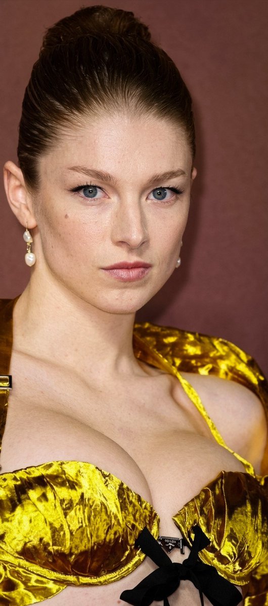 ActressMarvels's tweet photo. You’re sick if you find Hunter Schafer attractive. https://t.co/7D0pGDlcLB