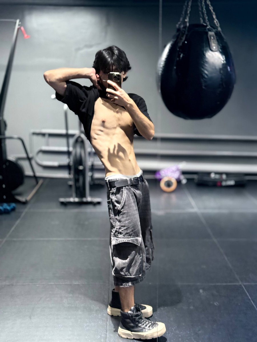 yapsdotgg's tweet photo. Just never stop tweeting (training too) https://t.co/gWOxX2PVe7
