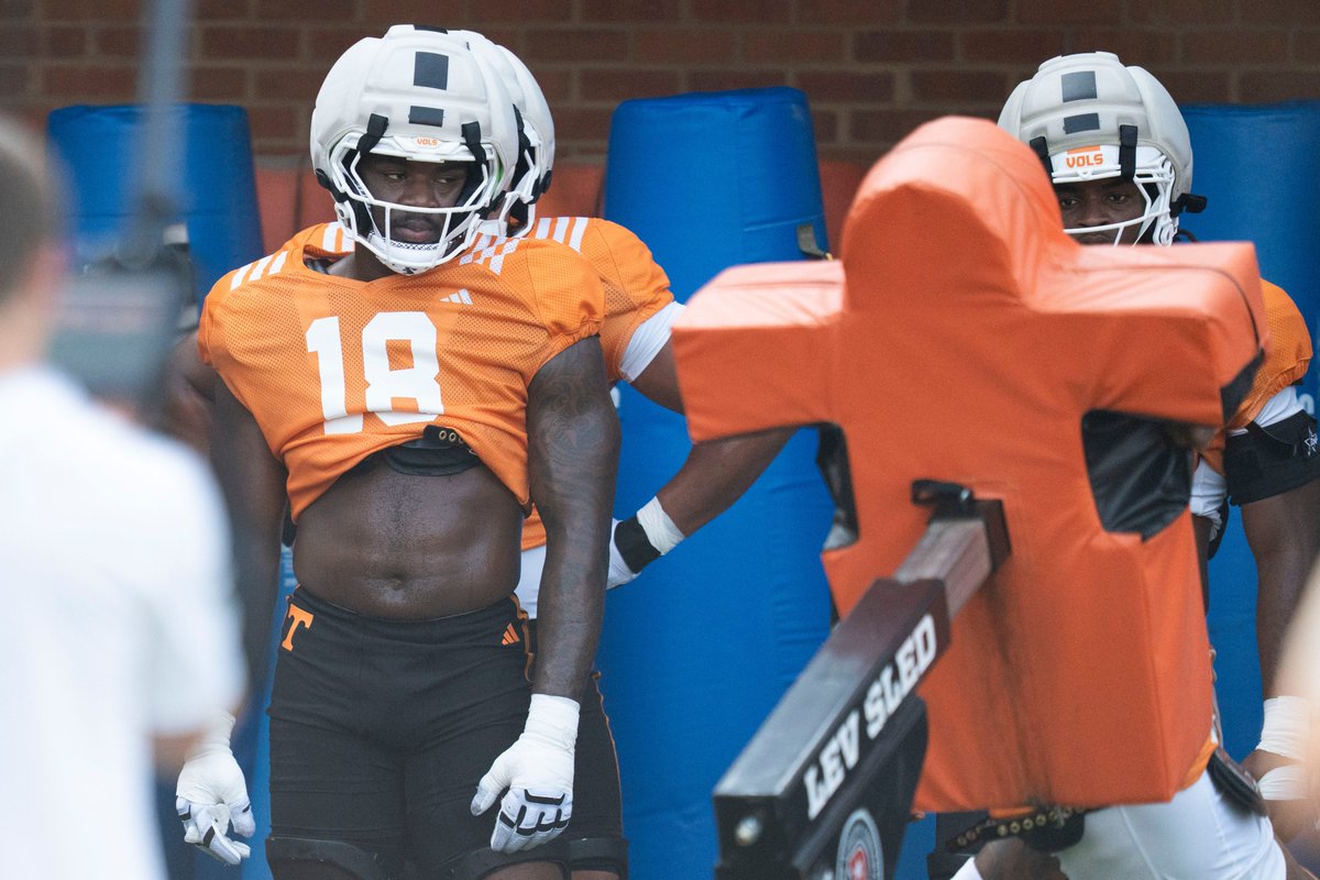 CamMellor's tweet photo. Our @PFN365 highest-graded DTs in Week 4:

Tyree Weathersby, Tennessee: 95.0
Tevita Pome'e, Oregon State: 88.1
J.D. Lampley, ECU: 87.3
Ki'Shawn Harvey, App State: 86.8
Xavier Gilliam, Tennessee: 86.6
Kieran Davis, ECU: 86.4
Jasiyah Robinson, ECU: 86.2
Jeffson Lafontant, UCF: 86.1
Alex Mullings, Georgia State: 86.0
Rondo Porter, Rutgers: 85.8