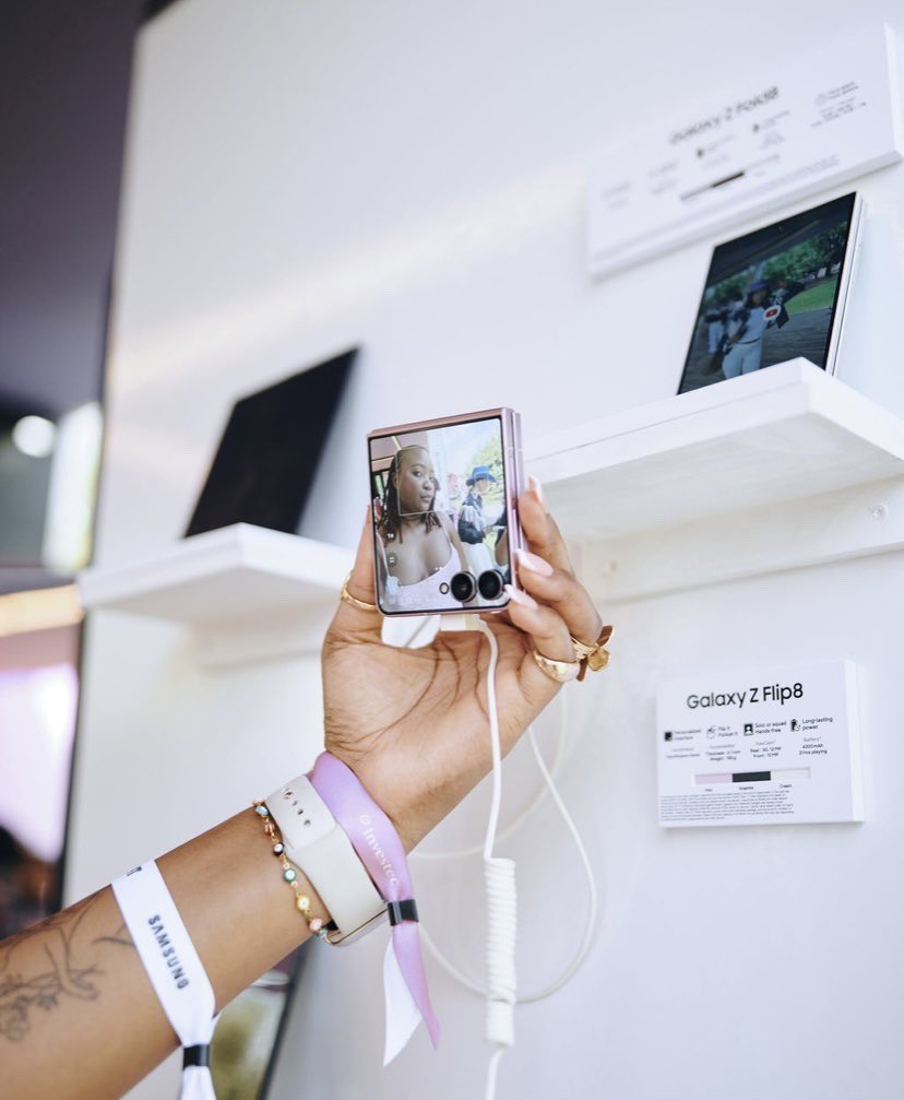 BonoTshivhidzo's tweet photo. The Luxurious Marble Circus is giving โจ๐ช and the #GalaxyZFold8 fits right into the magic! From the performances to the crowd and all the creativity around me, itโs such a cool experience seeing tech and imagination come together. ๐ฅ
@SamsungMobileSA
#LMC #SamsungMobileSA #AD https://t.co/ZarOCeLeDJ