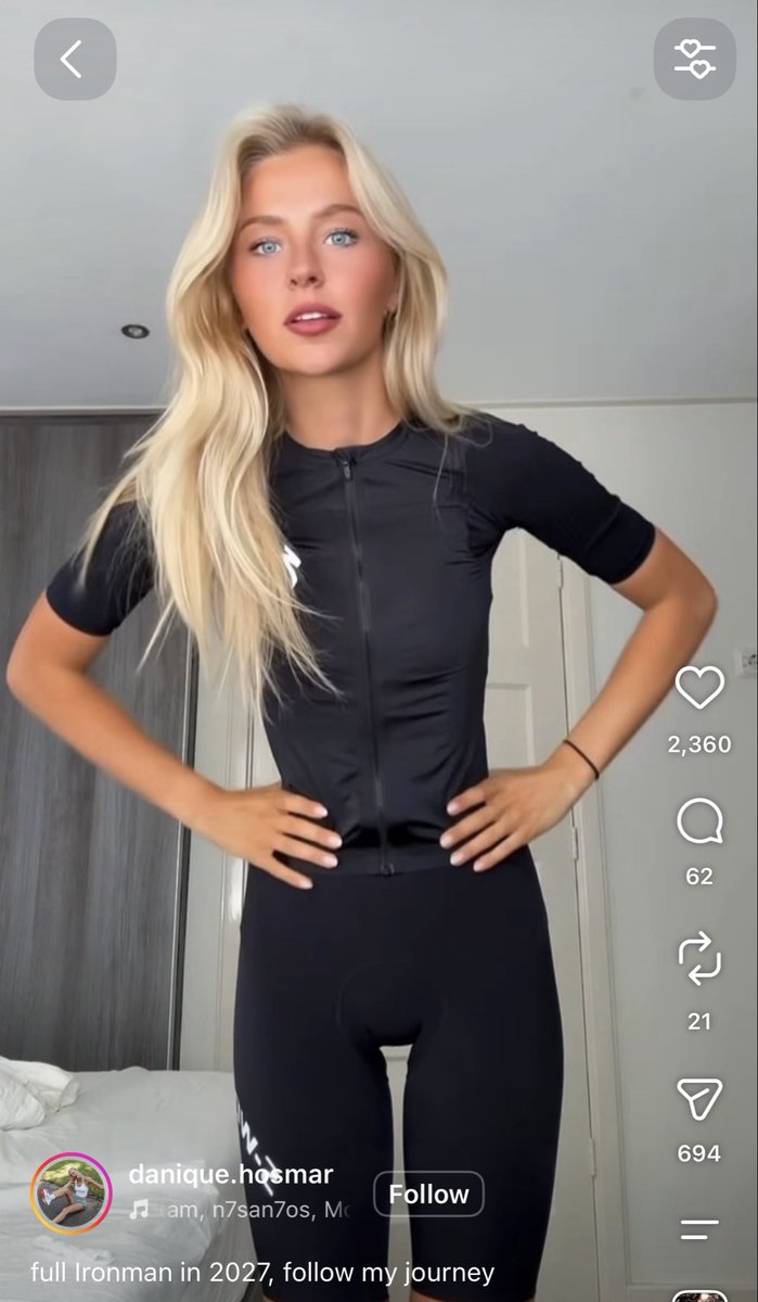 girlsniper18's tweet photo. Fit and ready to ride a bike! #rugburn https://t.co/AK7oLw6unT