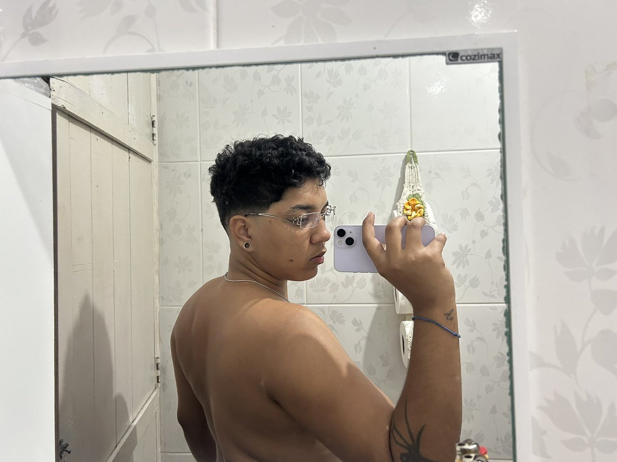 brenoo_leoz's tweet photo. dito isso, pai tá como 🤣😘 https://t.co/AeVxfisTPc