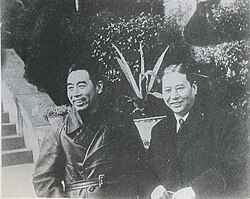 legend83270792's tweet photo. 系列二：历史现场 ➔ 1946年1月31日重庆 ：四十席的政务数理僵局与多中心联邦制设想的现实塌方 https://t.co/5izzChO1un 这种“谁也无法用选票彻底吃掉谁，但谁都可以瘫痪政府”的数理死锁，让议事厅内的和平博弈迅速失去了容错空间。两党唯一的破局方式，就是彻底撕毁纸面协议，重新回到最原始的暴力。 https://t.co/3yePbIKc0Q