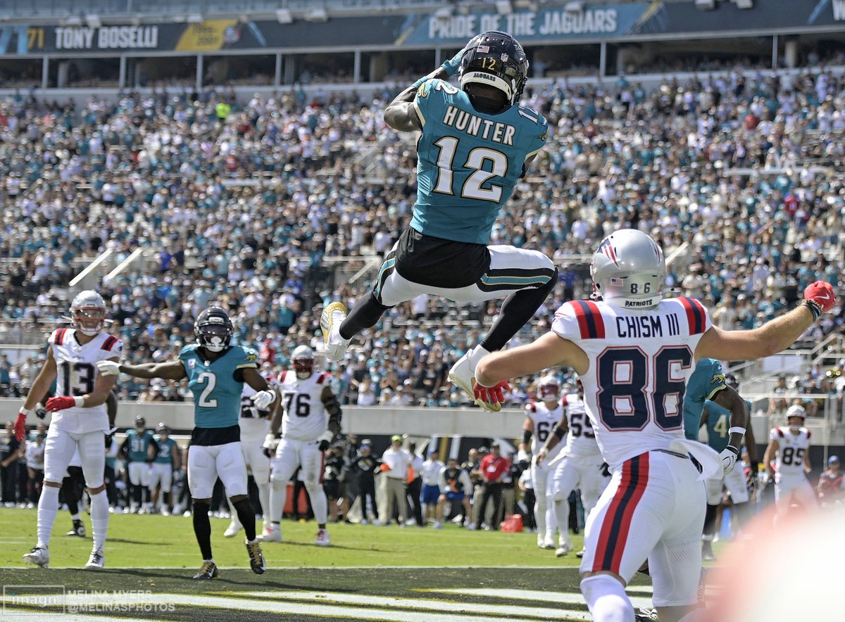 melinasphotos's tweet photo. Travis Hunter's first career INT 📸

(I was on the wrong side! There's lots of luck involved in sports photography!)

Photo for USA Today/IMAGN https://t.co/7XNOD8iIfC