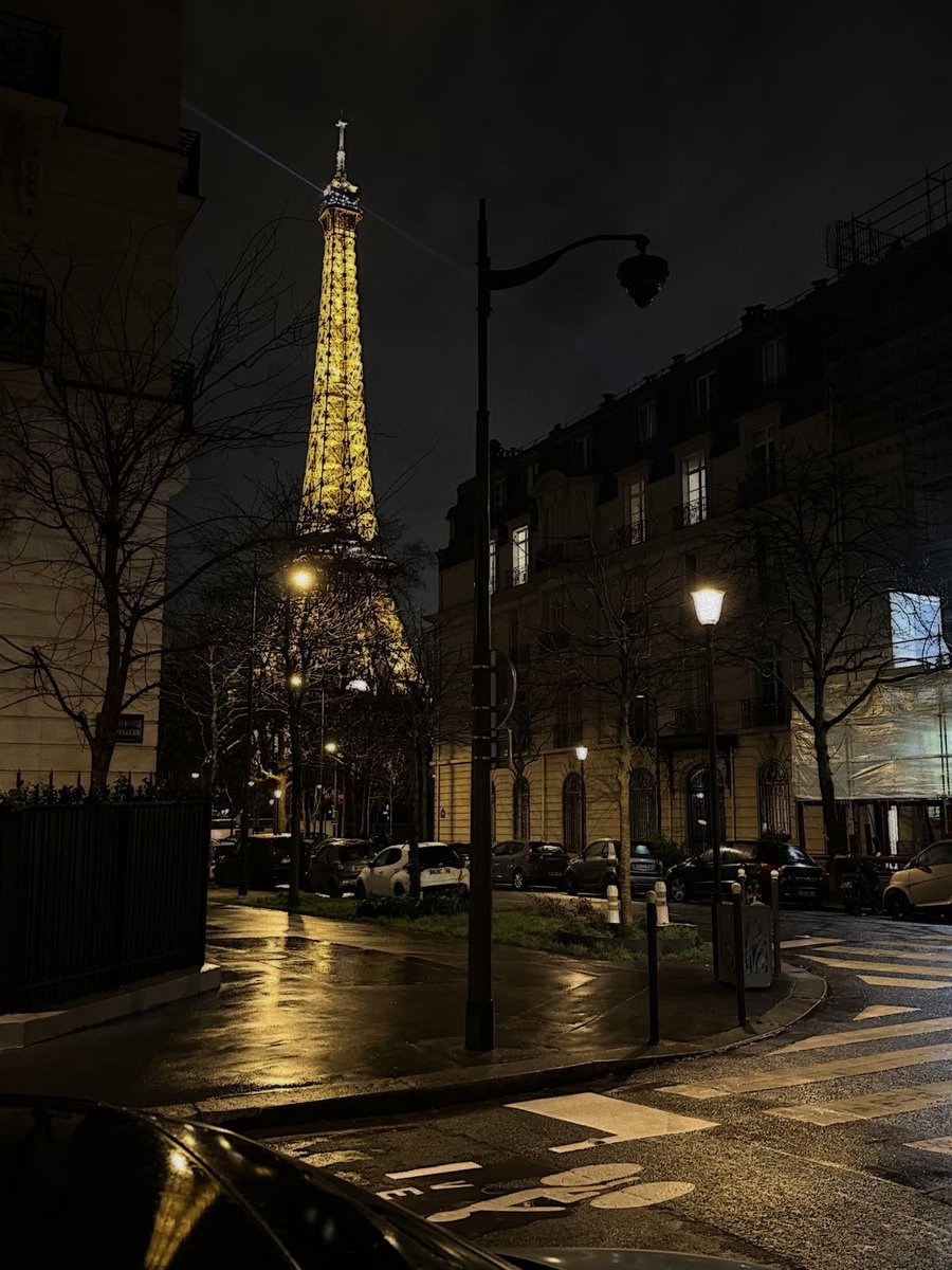 hraveth's tweet photo. ⠀ 

         @ jules.kang ໒꒱ 280926
⠀⠀⠀              # update 

paris. tu m'as tellement manqué. you’re still as beautiful as i remember.

⠀ ⠀ https://t.co/zuJz7TCNME