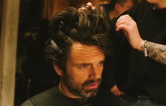 rckbucky's tweet photo. does he even know how RARE it is for a 42 year old european man to have that amount of hair? https://t.co/eHGn42BM0R