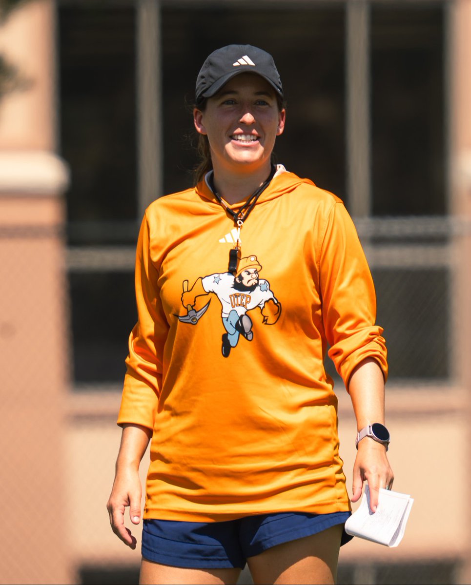 UTEPSoccer's tweet photo. It's almost time 👀⏰

#PicksUp https://t.co/TmEExuJ3QA