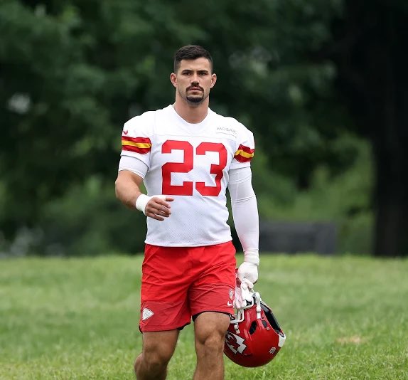 theonlydyl_'s tweet photo. Tranquill earns every penny of his contract when he’s on the field. 

I love this dude. He came from the chargers 4 years ago and has been nothing but clutch. https://t.co/BkmpprfwEV