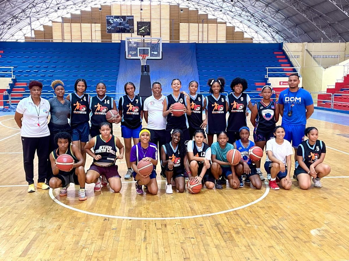 FedombalRD's tweet photo. Con mucho éxito se desarrollaron los campamentos femeninos en San Cristóbal y Barahona, enfocados en identificar el talento U16 y U17 que seguirá representando a la República Dominicana. 🇩🇴🏀

#FEDOMBAL #BasketFemenino https://t.co/Nko84zphsA