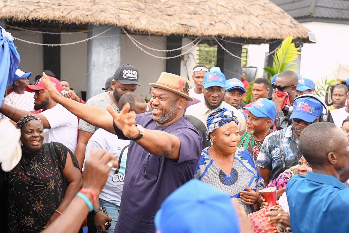 VictorOOchei's tweet photo. Today, I had a brief stopover at the residence of Comrade Dave Ochonogor, an ardent believer and my political son.

There, I greeted the teeming suporters who had converged to greet me, and took the opportunity to remind them about the  challenges that need to be addressed.

Although it was an impromptu arrangement, I seized the opportunity to seek their support, assuring them of my ability to deliver results.

Their response was a resounding Yes!

The journey to a New Direction continues.