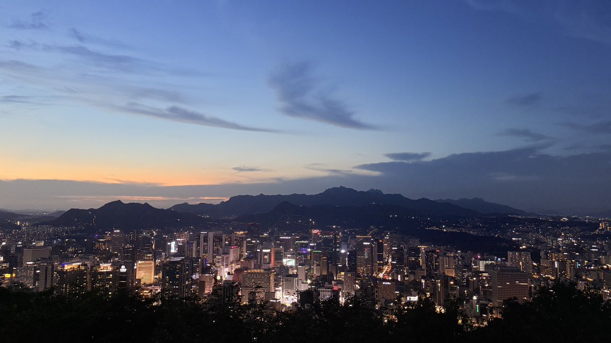 Linnnnnw_'s tweet photo. 我好想念首尔的夜景…（其实更多的是想念旅游的日子了.. https://t.co/PDY0LTgi3R