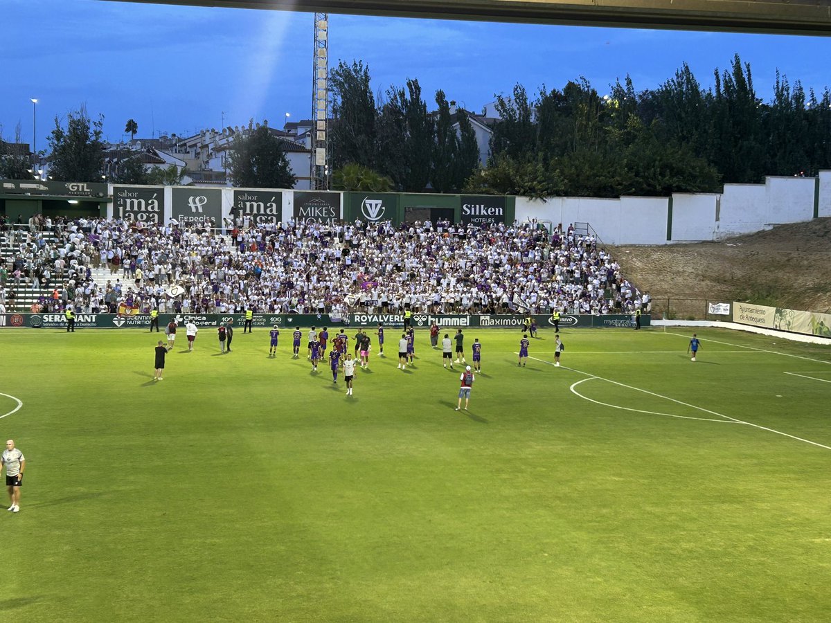 CanalLagarto's tweet photo. Hemos perdido tres puntos pero el mundo a vuelto a comprobar cuál es el mayor tesoro del club. https://t.co/pWP8GgYLAA