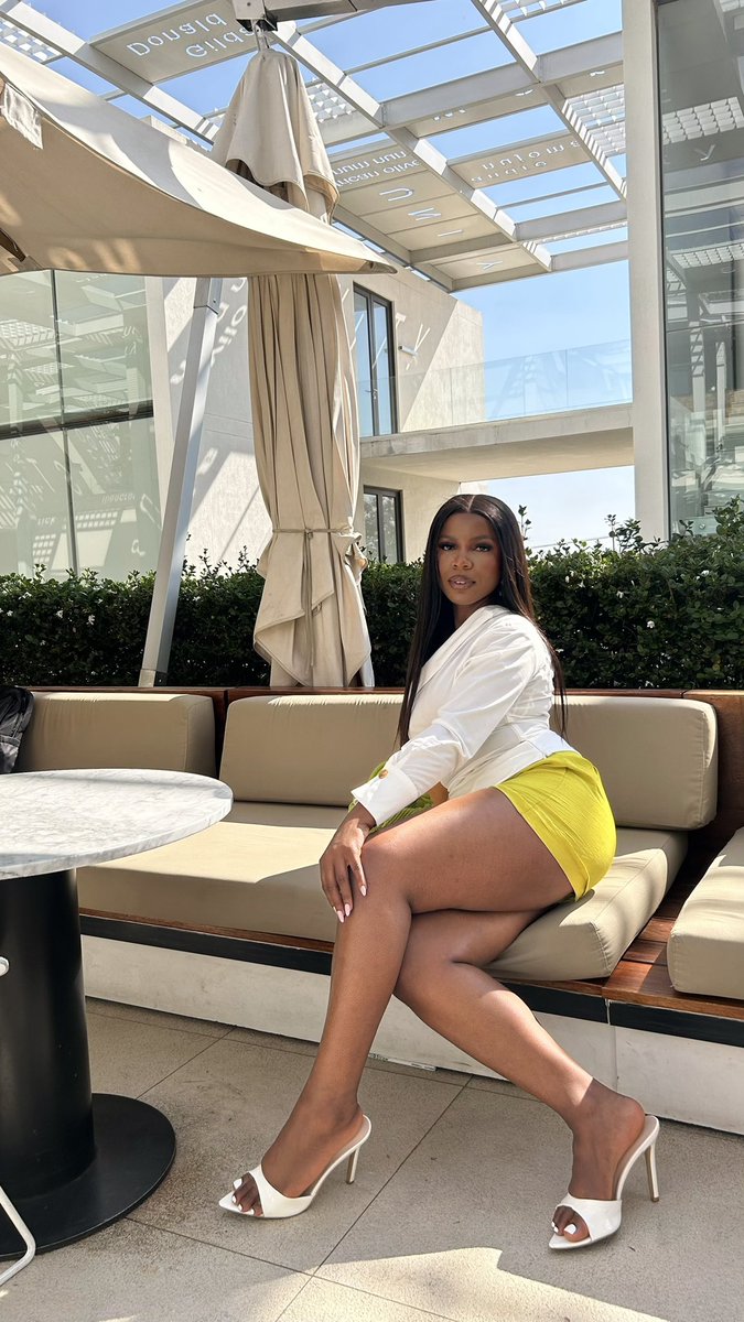 amara_praisee's tweet photo. Sexy Charisma 💚📍 https://t.co/GYclhz3eLv