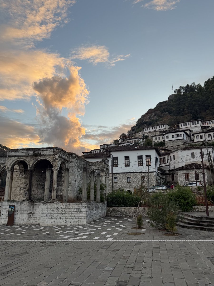 KatySplash_1's tweet photo. Berat, Albania photo dump- “The city of a thousand windows” #travel #berat #albania https://t.co/pOPNVQFLWu