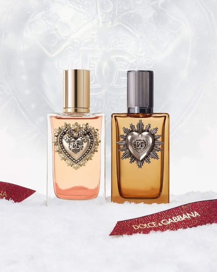 michaeltho98y4's tweet photo. Two complementary fragrances expressing character, intensity, and a shared vision of style: authentic, bold, unmistakable. She is radiant and enveloping. He is intense and confident. Dolce&amp;Gabbana Devotion: two fragrances, one message—the most https://t.co/3wtMx1ZnK8