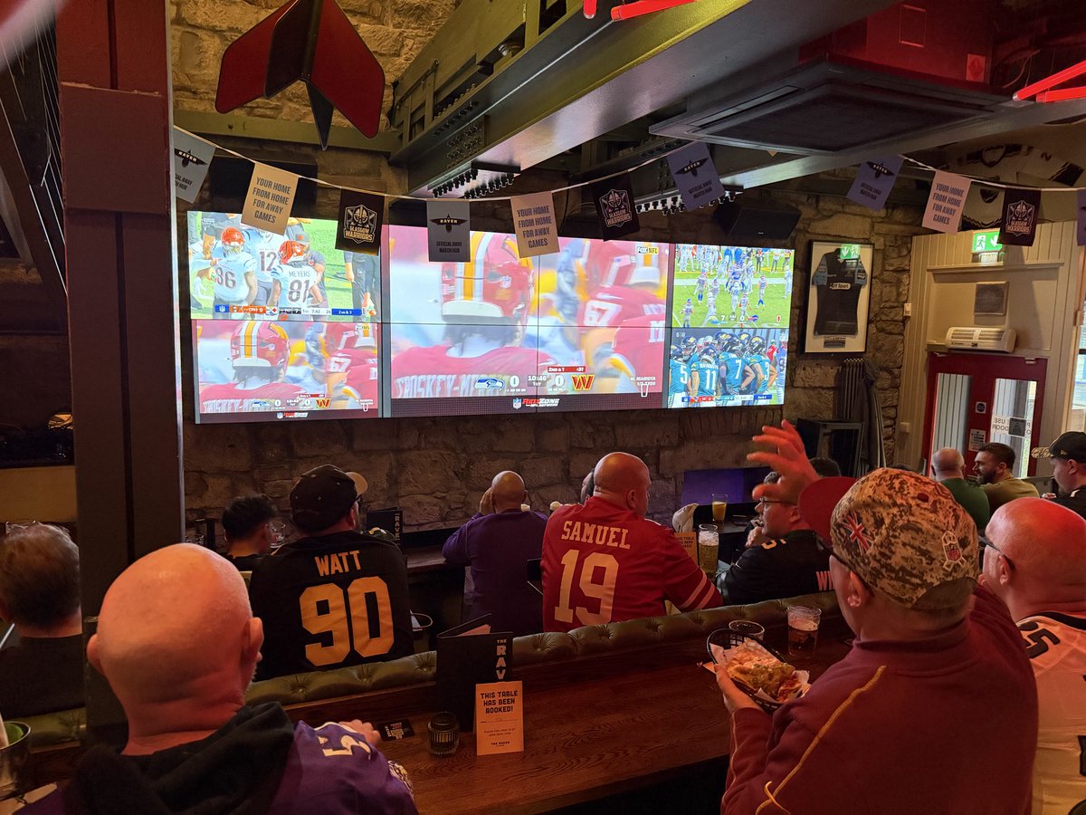 tdeith68's tweet photo. I may  not be in Denver ☹️ but I am in Glasgow with @ScotlandNFL  watching the games from the states with fans from all teams, @RamsNFL @NFL @LARamsRepublic 
@DMarcoFarr1 @SamWithTheRams , we will be watching from Glasgow at 0100 https://t.co/Q5bWo38XKS