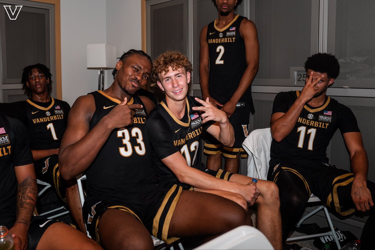 VandyMBB's tweet photo. First win of college basketball season https://t.co/qW5OJHglXQ