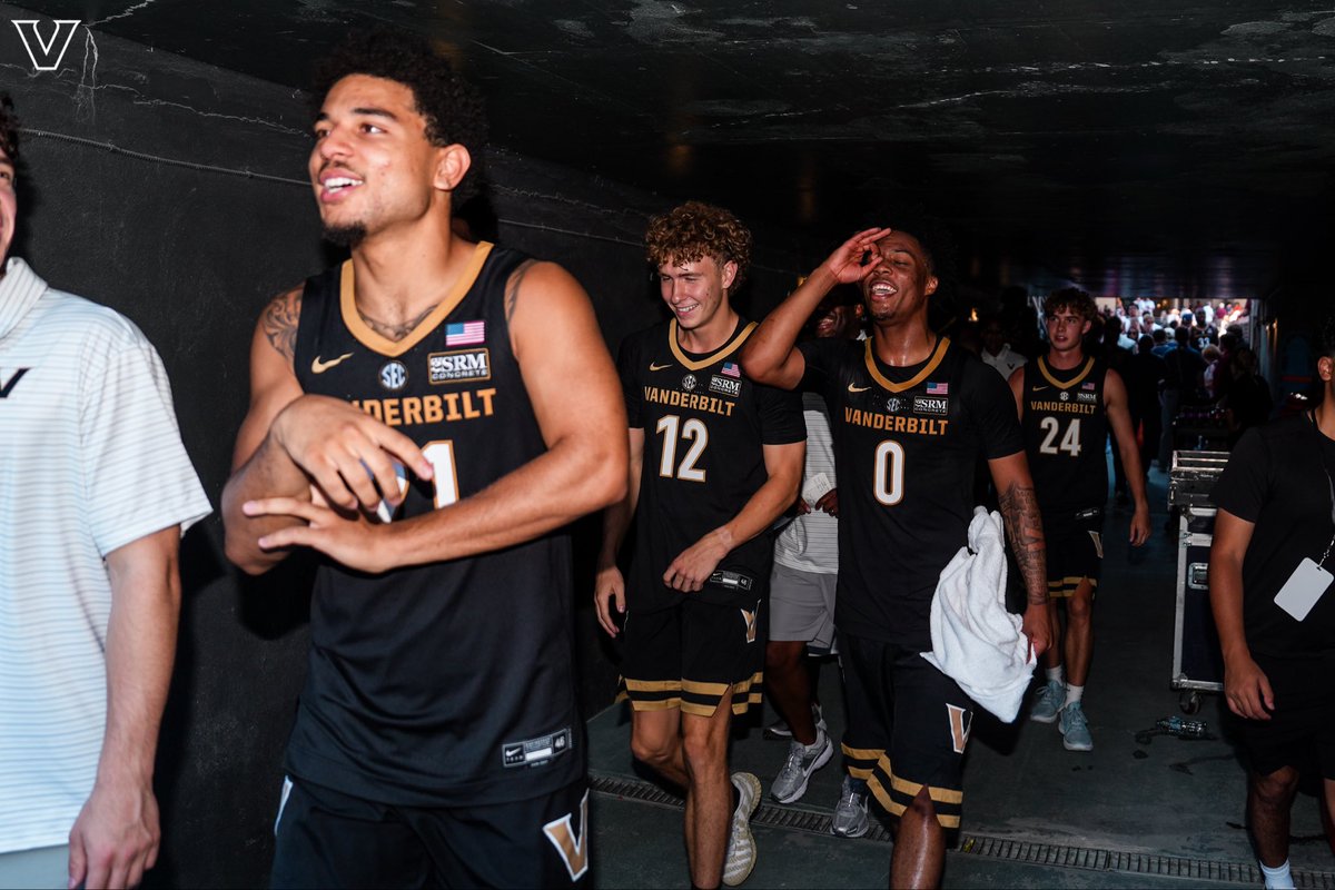 VandyMBB's tweet photo. First win of college basketball season https://t.co/qW5OJHglXQ