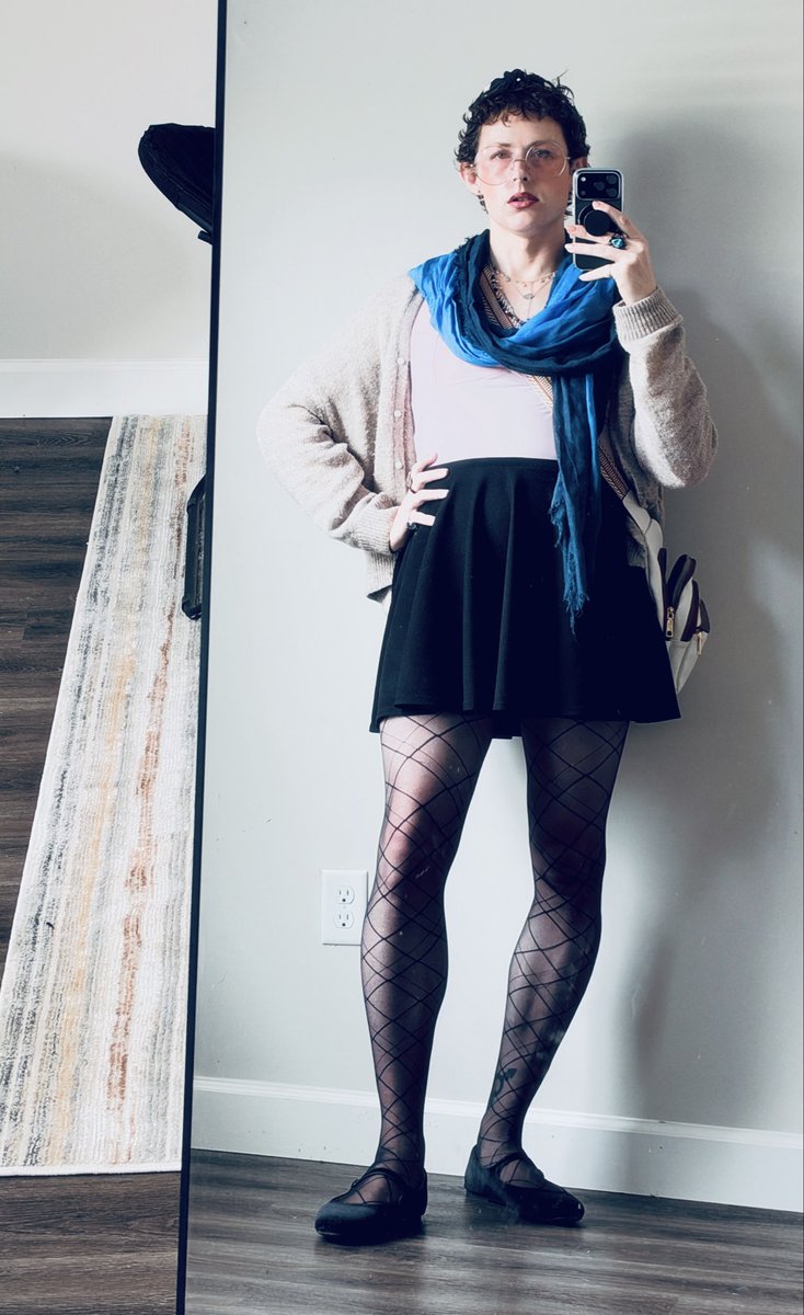RayAlexWilliams's tweet photo. Who is more fashionable?

Transsexual femboys?

Or ugly ass TERFs https://t.co/iCT54HsLPe