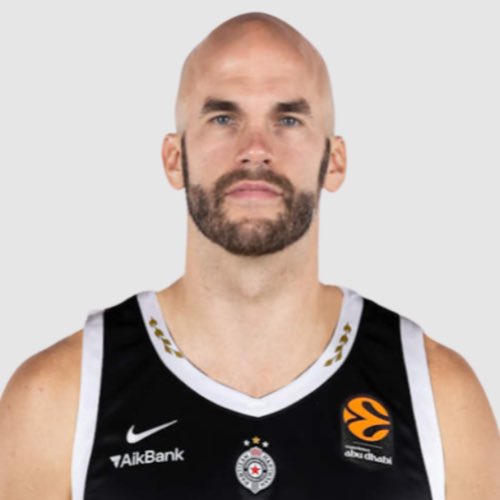 KOKKALIARIS7's tweet photo. Μεγάλο καραφλό βέλος μπαίνεις σε πισίνα και πατάς αχινό ηγέτη #paokbc #OlympiacosBC #paofc https://t.co/tYh45FcXRS