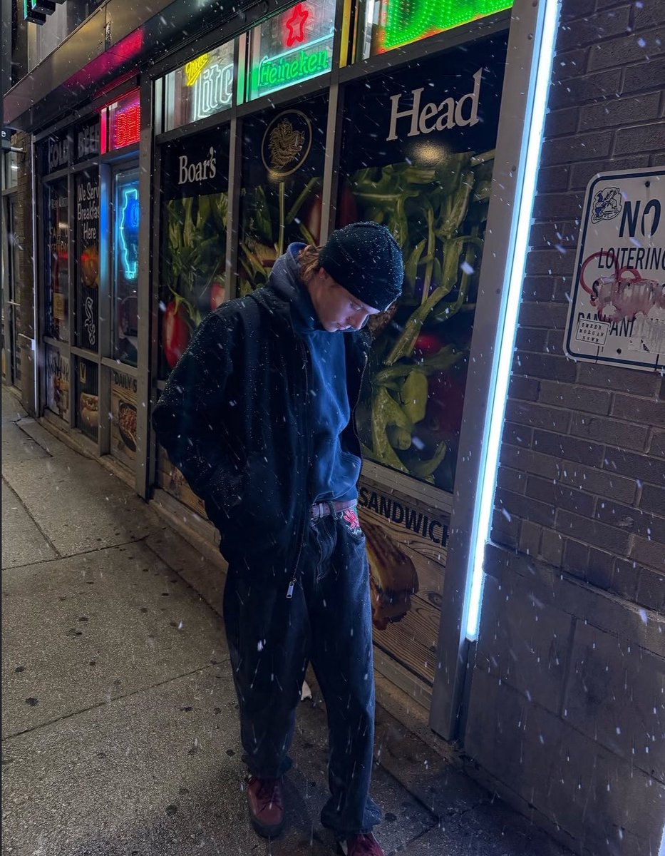 4coroas's tweet photo. ⠀₊⊹˖ ⟡ ronald weasley ⋆ @drrkholme.
𝑖dade: 19 anos.
𝑝ronomes: ele/dele.
𝑠exualidade: bissexual.
𝑟eino: verão. https://t.co/PYDZL1H8YV
