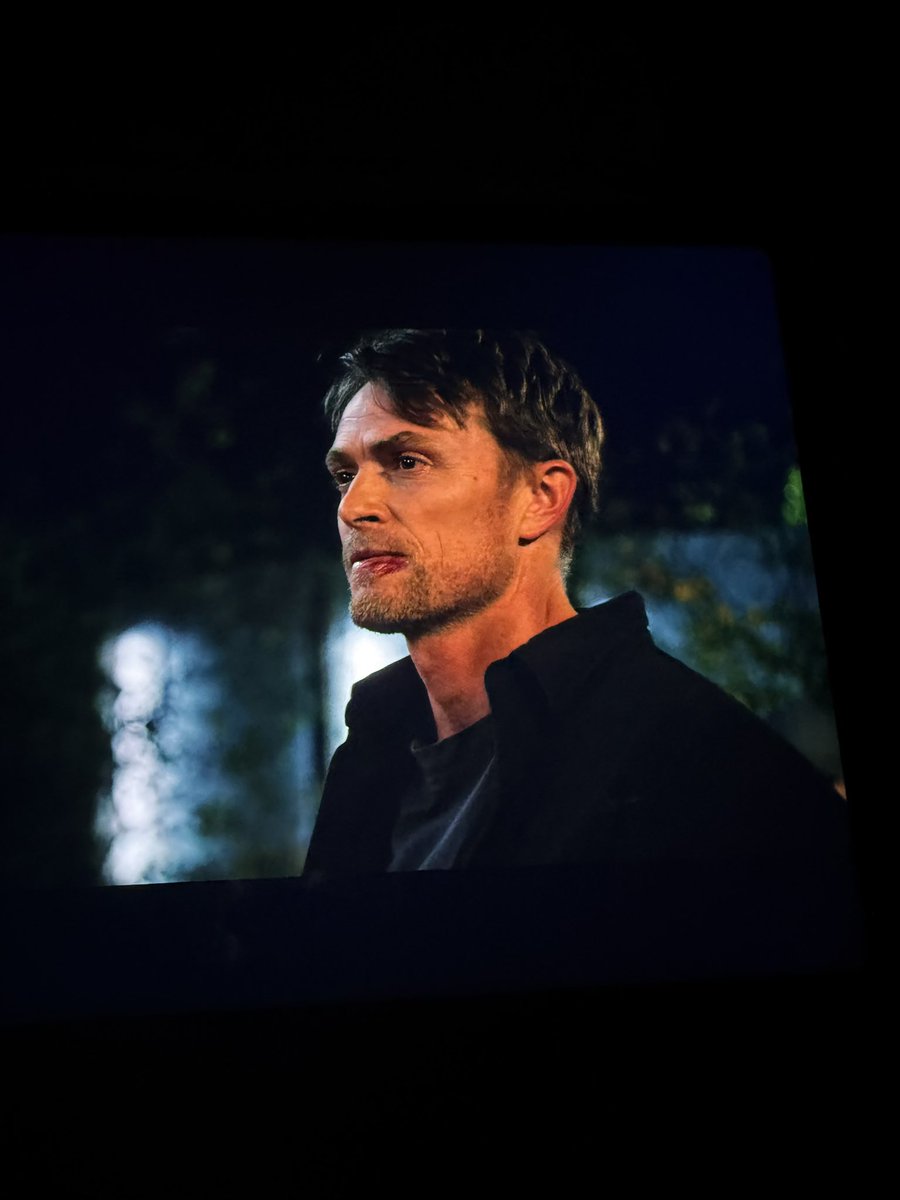 w1nterwraith's tweet photo. beef on the screen pt2 https://t.co/UNAKGil1y4