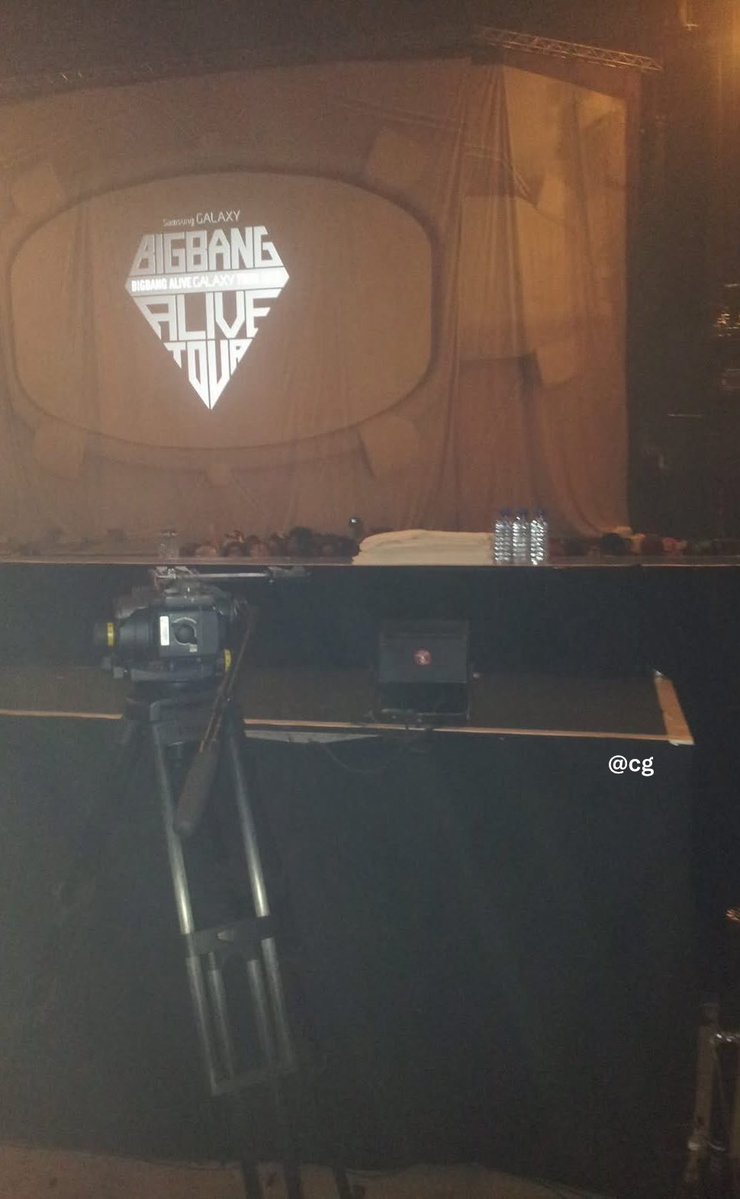 ctotheg_'s tweet photo. BIGBANG IN LONDON 2012 & 2026 ππππππππππππ #BIGBANG20μ£Όλ
#COSMOSINLONDON #BIGBANG https://t.co/91emxzMnv9