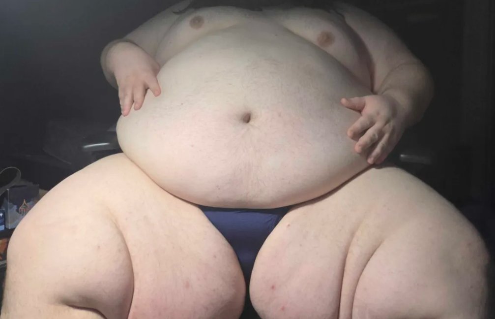 LandwhaleWatFat's tweet photo. Who's ready for Fat Boy Fall ;3 https://t.co/FAwn6aneDV