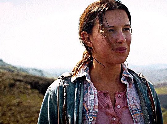 sacrificedmages's tweet photo. A FANDOMLESS PORTRAYAL OF EL HOPPER FROM STRANGER THINGS. character aged 19! au in which she survived. 18+. MDNI.#strp #mvrp https://t.co/HTteGcBQzM